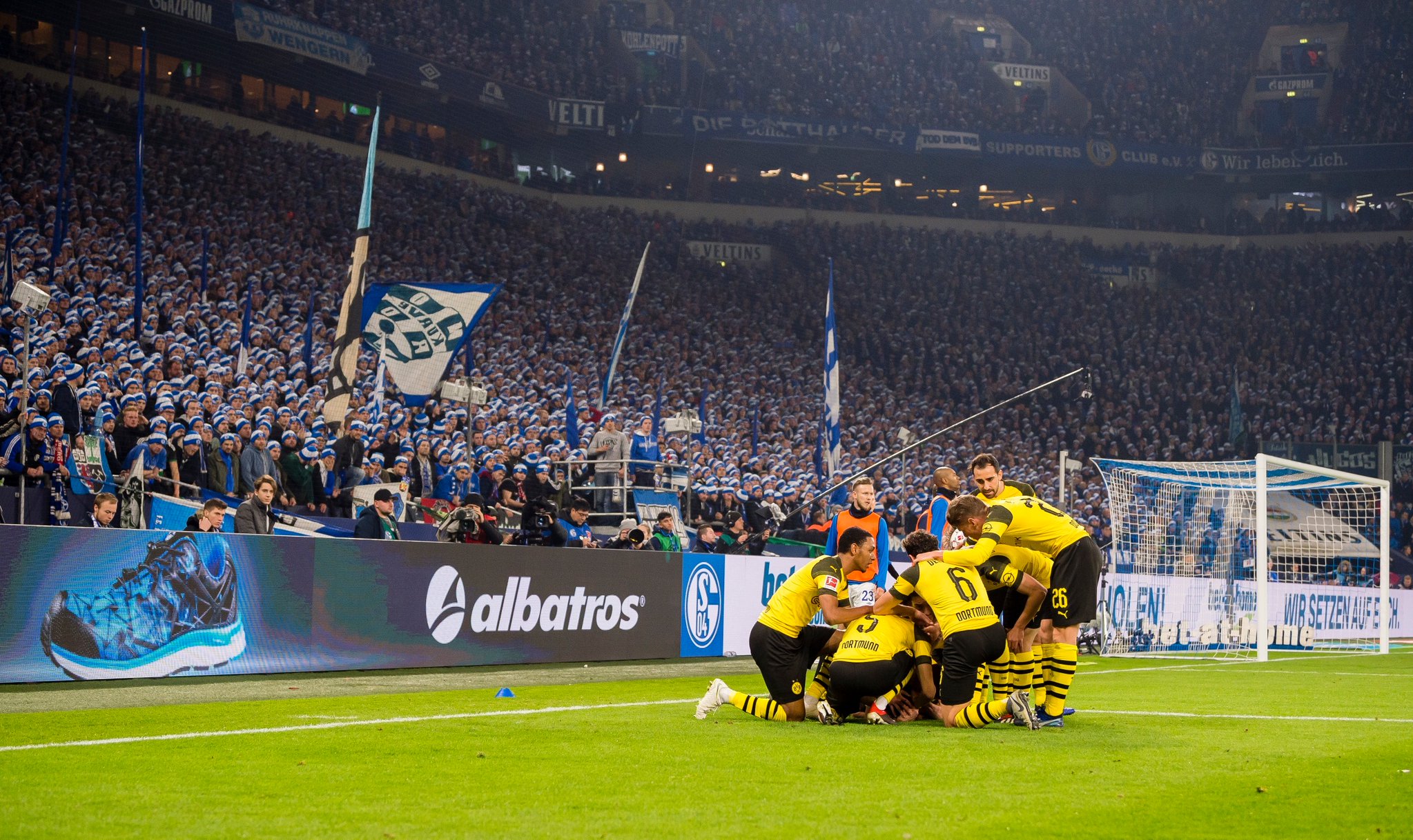 九游app下载地址-黄蜂主教练公布阵容调整，冲击季后赛的简单介绍